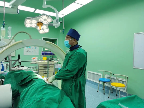 青岛心血管病医院泌尿外科：以微创技术解危重症，凭心肾协同筑健康防线